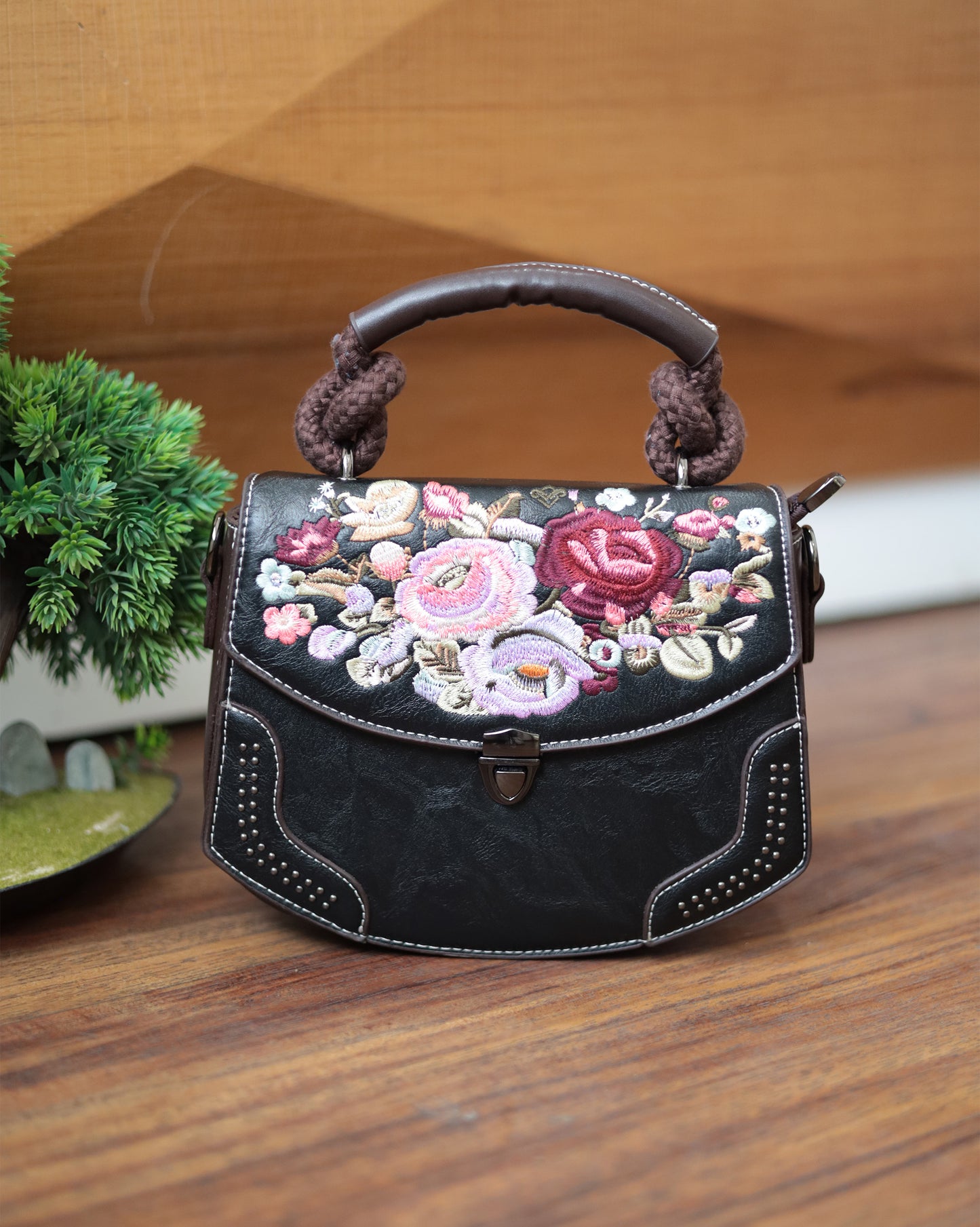 Satchel Vintage Retro Embroidery Floral Sling Bag